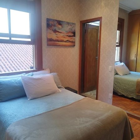 Quarto Suite -Em Apartamento Familiar Бело Оризонти Екстериор снимка